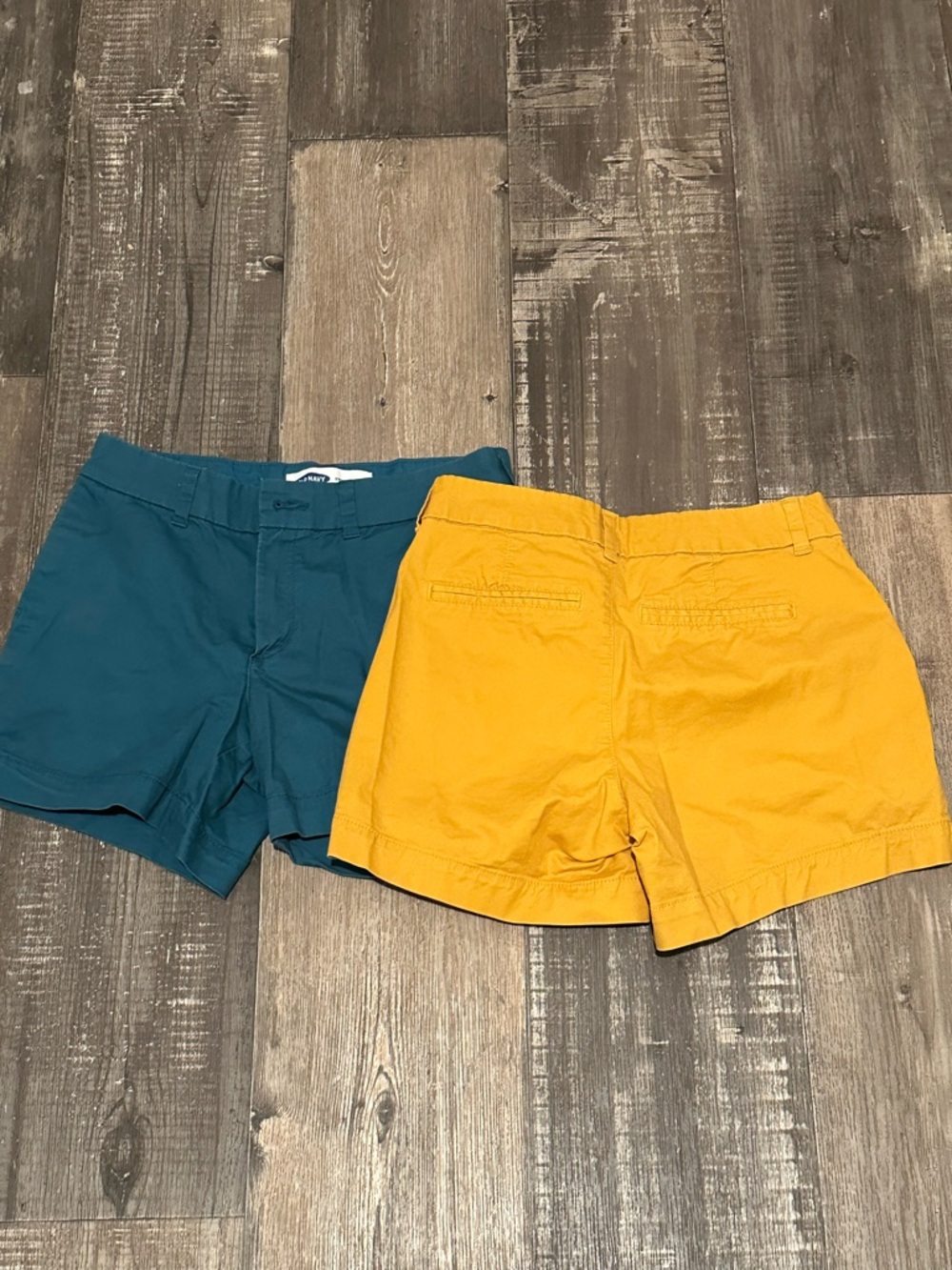 Old Navy Women's Shorts - Teal & Mustard Yellow - Picture 2 of 4